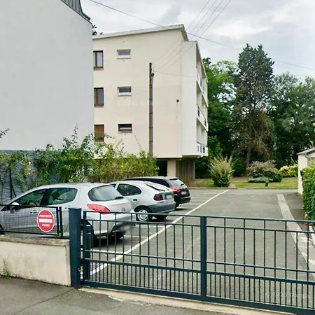 Grand T2 Industriel Lumineux&calme - Proche Esa